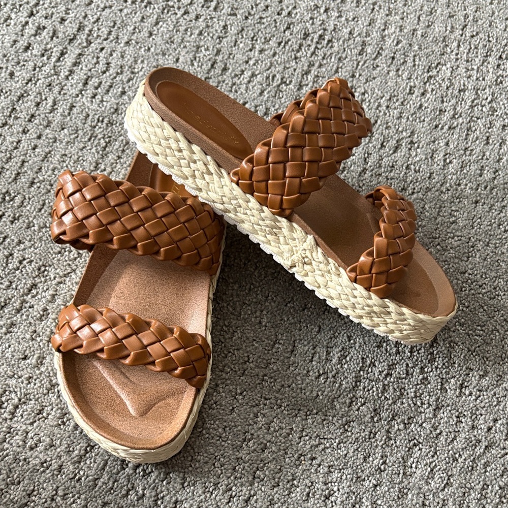 Shoe Dazzle Tan Woven Espadrilles